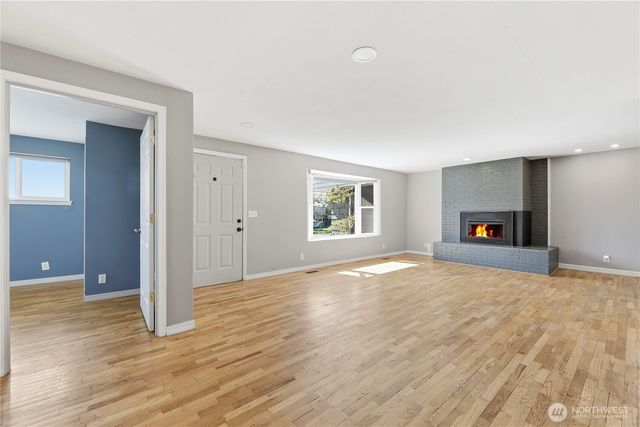 672 SE 4th Avenue, Oak Harbor, WA 98277