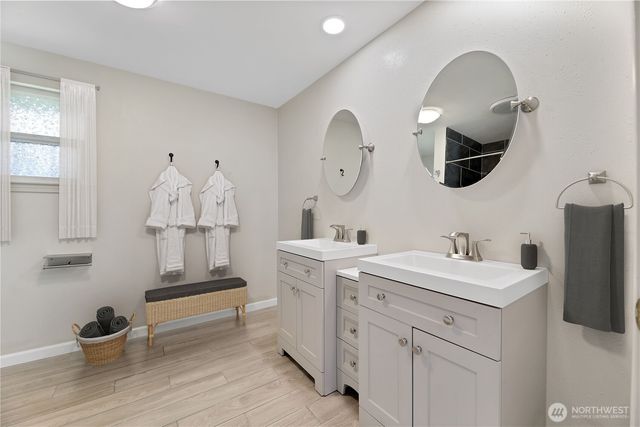 672 SE 4th Avenue, Oak Harbor, WA 98277