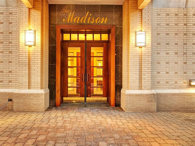 220 N Bellefield 1003, Oakland, PA 15213