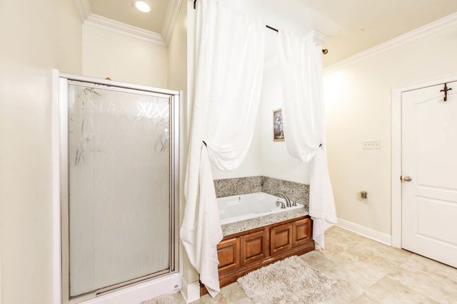 306 Mandalay West Drive, Houma, LA 70360