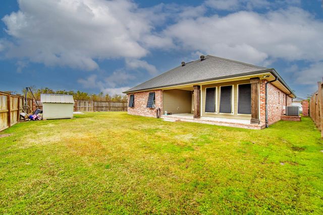 306 Mandalay West Drive, Houma, LA 70360