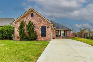 306 Mandalay West Drive, Houma, LA 70360