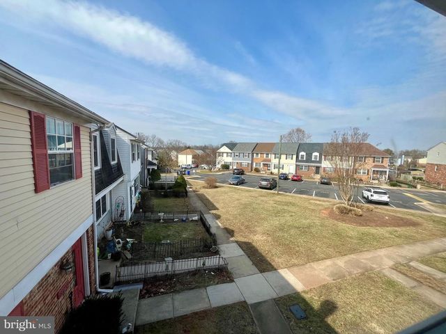 8421 MCKENZIE CIR, Manassas, VA 20110