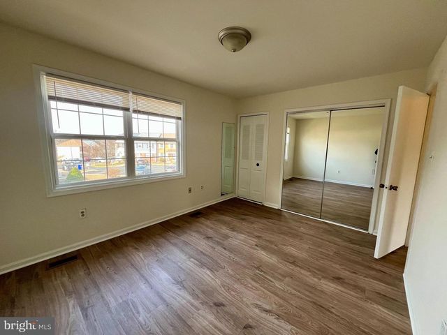 8421 MCKENZIE CIR, Manassas, VA 20110