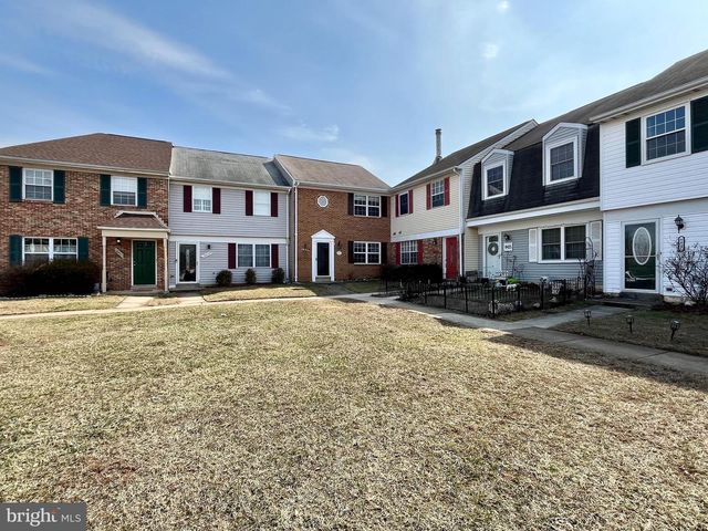 8421 MCKENZIE CIR, Manassas, VA 20110