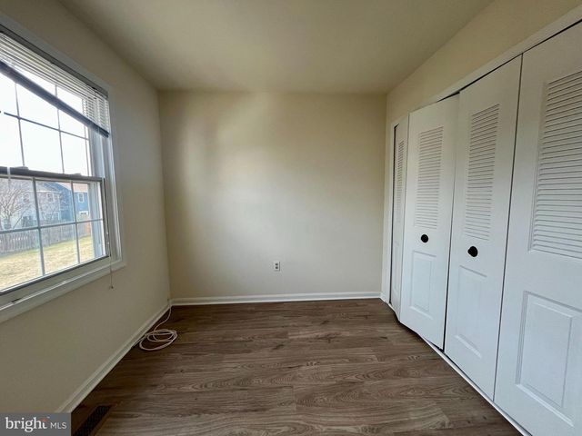 8421 MCKENZIE CIR, Manassas, VA 20110