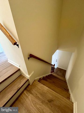 8421 MCKENZIE CIR, Manassas, VA 20110