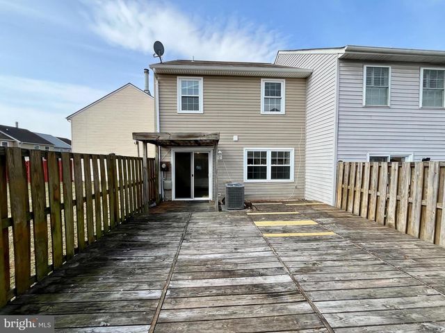 8421 MCKENZIE CIR, Manassas, VA 20110