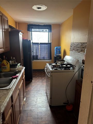 530 E 159th Street 47, Bronx, NY 10451