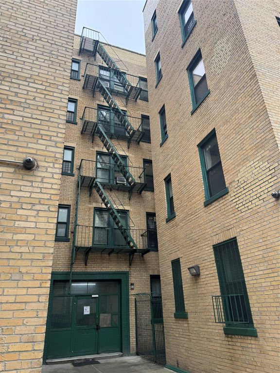 530 E 159th Street 47, Bronx, NY 10451