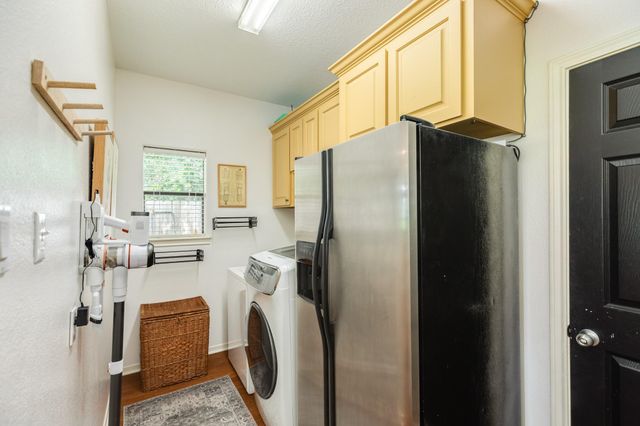 2286 Riverside Drive, West Columbia, TX 77486