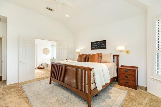 2286 Riverside Drive, West Columbia, TX 77486