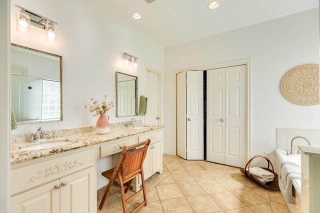 2286 Riverside Drive, West Columbia, TX 77486