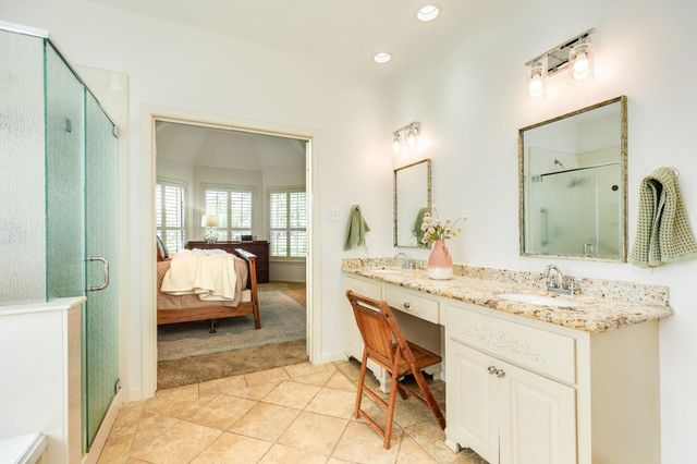 2286 Riverside Drive, West Columbia, TX 77486