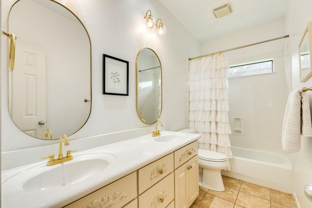 2286 Riverside Drive, West Columbia, TX 77486