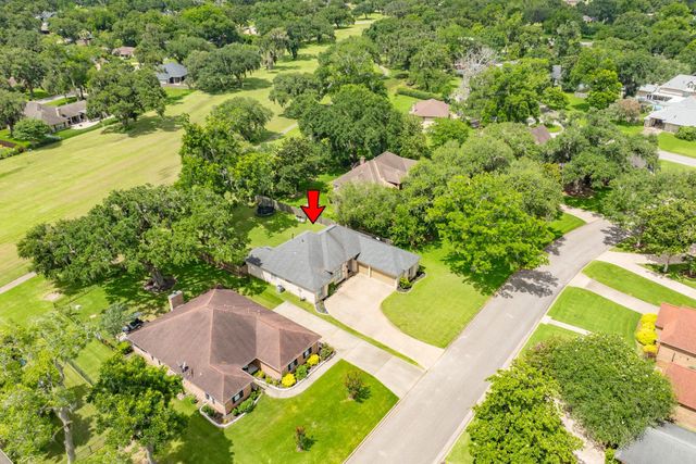 2286 Riverside Drive, West Columbia, TX 77486