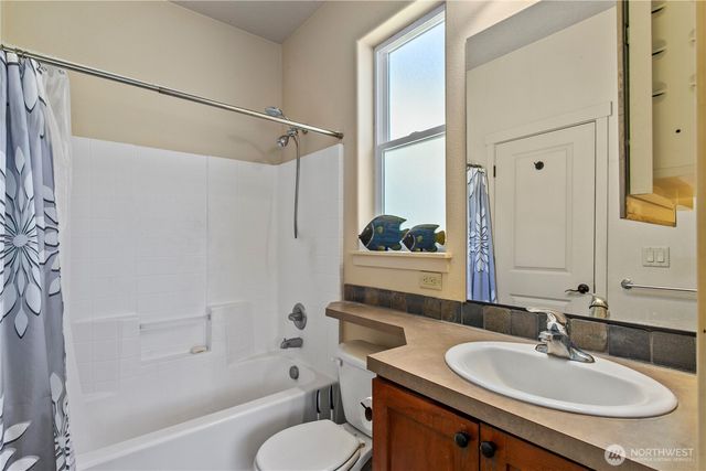 7108 NE 56th Street, Vancouver, WA 98661