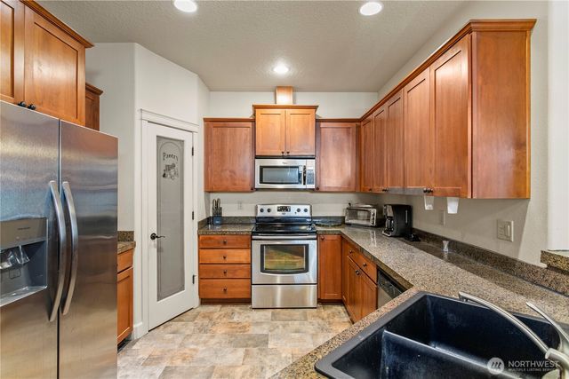 7108 NE 56th Street, Vancouver, WA 98661
