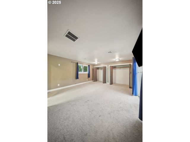 414 N 2ND St, Jefferson, OR 97352