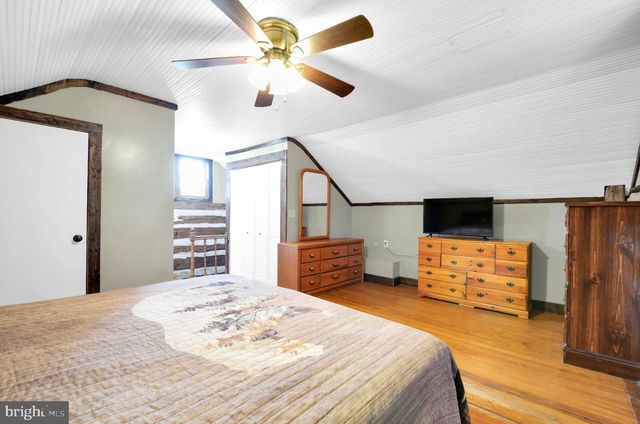3390 MOUNTAIN RD, Hamburg, PA 19526