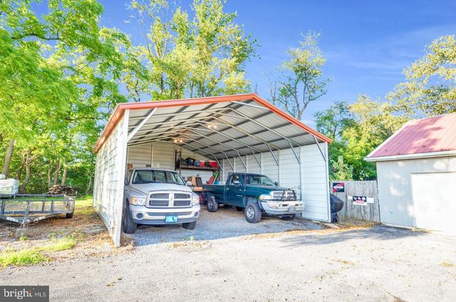 3390 MOUNTAIN RD, Hamburg, PA 19526
