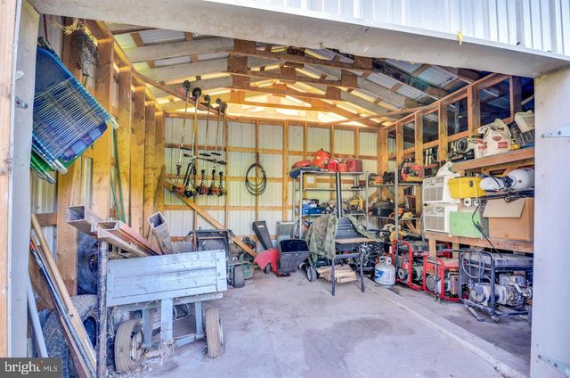 3390 MOUNTAIN RD, Hamburg, PA 19526
