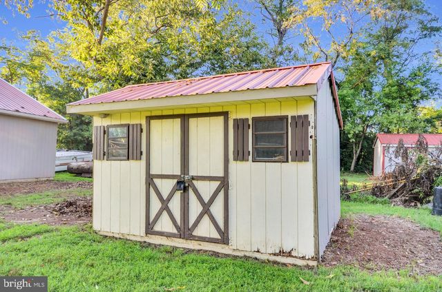 3390 MOUNTAIN RD, Hamburg, PA 19526