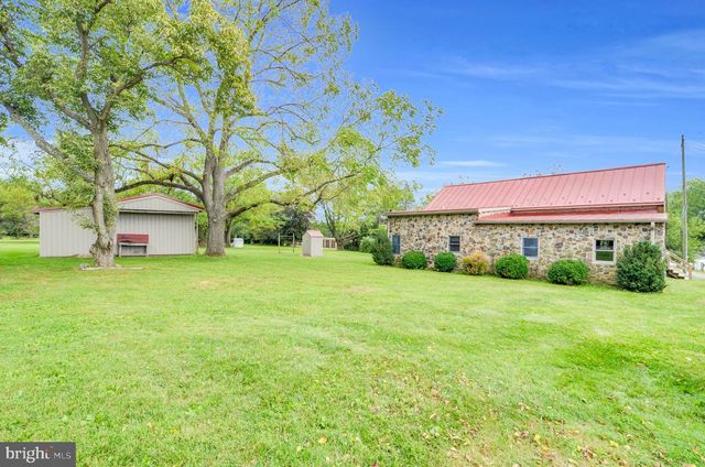 3390 MOUNTAIN RD, Hamburg, PA 19526