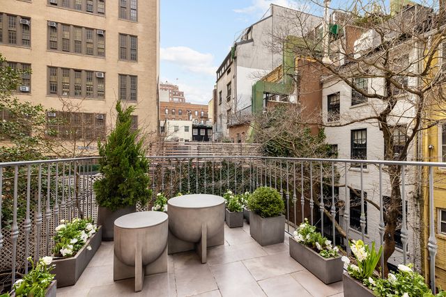 362 W 19TH Street, New York City, NY 10011