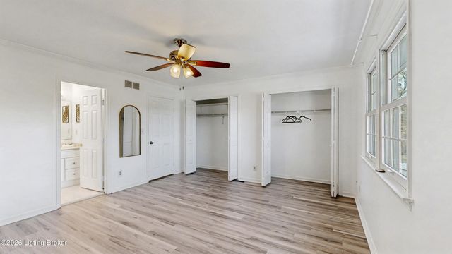 24 Gardiner Ct, Louisville, KY 40205