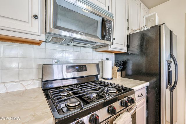 7133 LEMON TREE Lane, El Paso, TX 79915