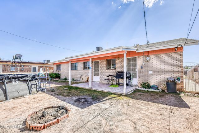 7133 LEMON TREE Lane, El Paso, TX 79915
