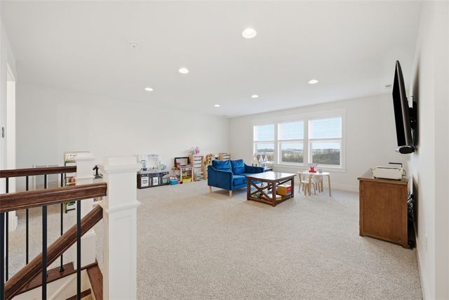 169 Sequoia Ln, Cranberry Twp, PA 16066