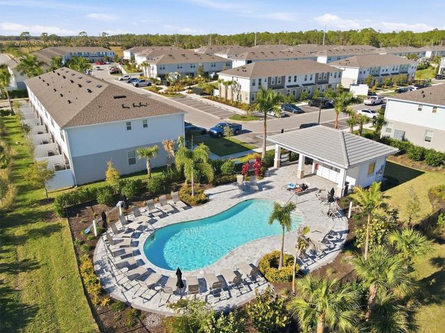 8757 DAYBREAK STREET, Sarasota, FL 34241