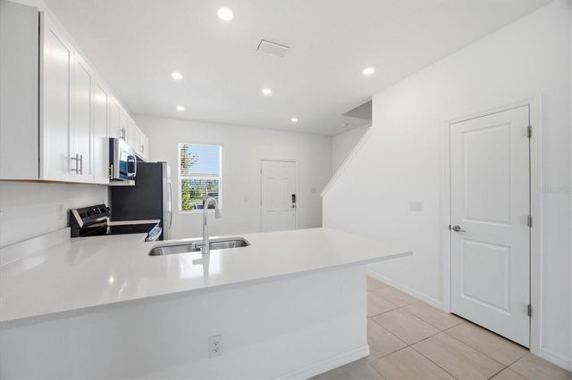 8757 DAYBREAK STREET, Sarasota, FL 34241