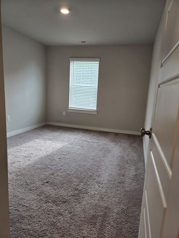 326 Lydia Dr, Murfreesboro, TN 37128