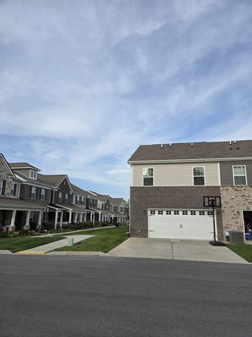 326 Lydia Dr, Murfreesboro, TN 37128