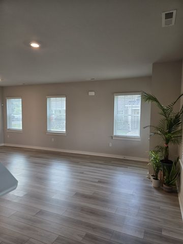326 Lydia Dr, Murfreesboro, TN 37128