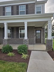 326 Lydia Dr, Murfreesboro, TN 37128