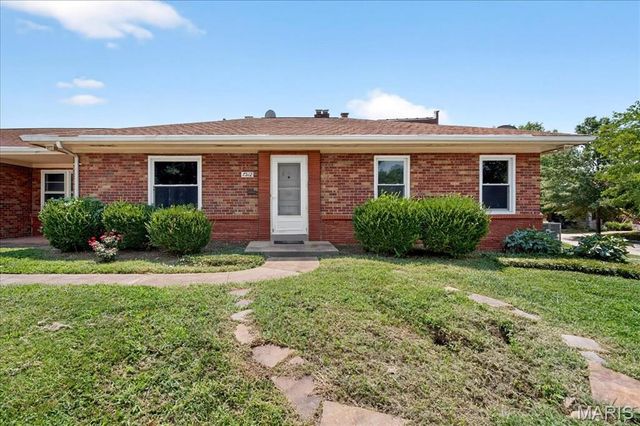 7512 Dale Avenue, St Louis, MO 63117