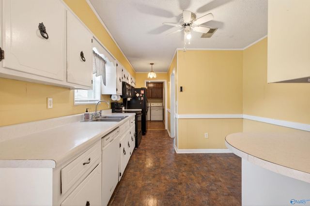 1207 Larrydale Drive, Glencoe, AL 35905