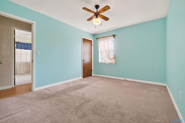 1207 Larrydale Drive, Glencoe, AL 35905