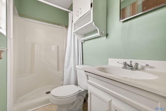 1207 Larrydale Drive, Glencoe, AL 35905