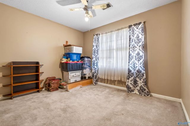 1207 Larrydale Drive, Glencoe, AL 35905