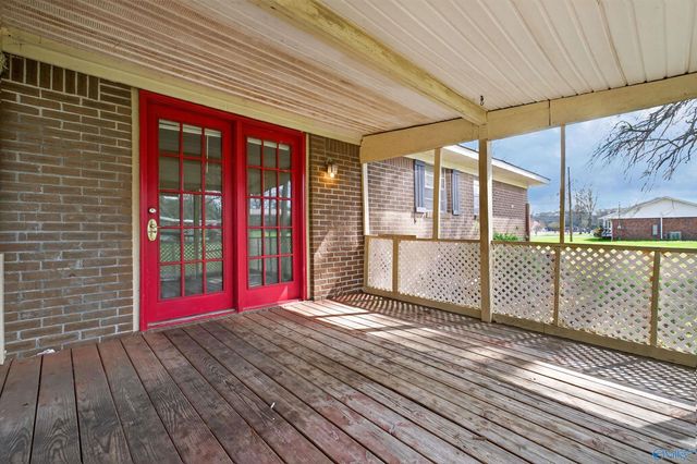 1207 Larrydale Drive, Glencoe, AL 35905