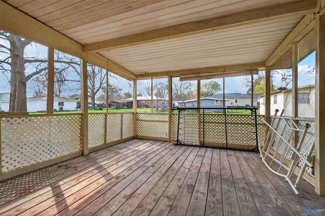 1207 Larrydale Drive, Glencoe, AL 35905