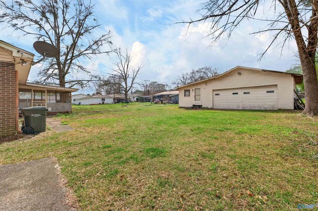 1207 Larrydale Drive, Glencoe, AL 35905