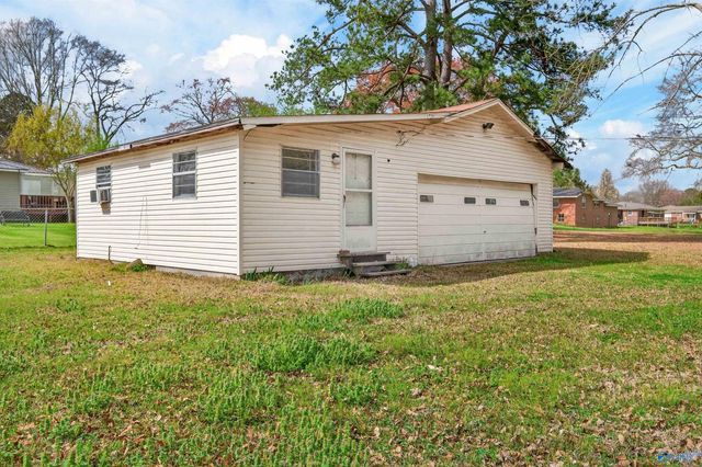 1207 Larrydale Drive, Glencoe, AL 35905