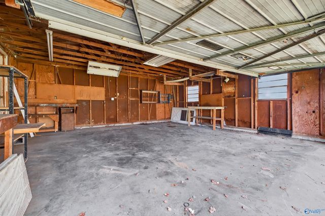 1207 Larrydale Drive, Glencoe, AL 35905