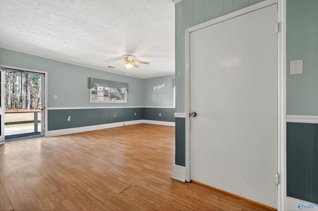 1207 Larrydale Drive, Glencoe, AL 35905